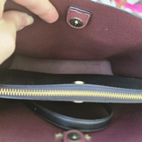 Coach Mollie Bucket Bag In Signature Canvas - Picture 11 of 12